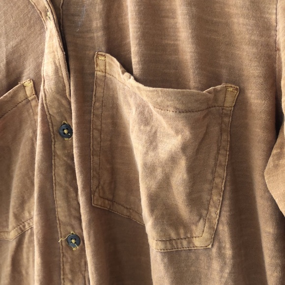 Mustard color button down shirt - Picture 3 of 6